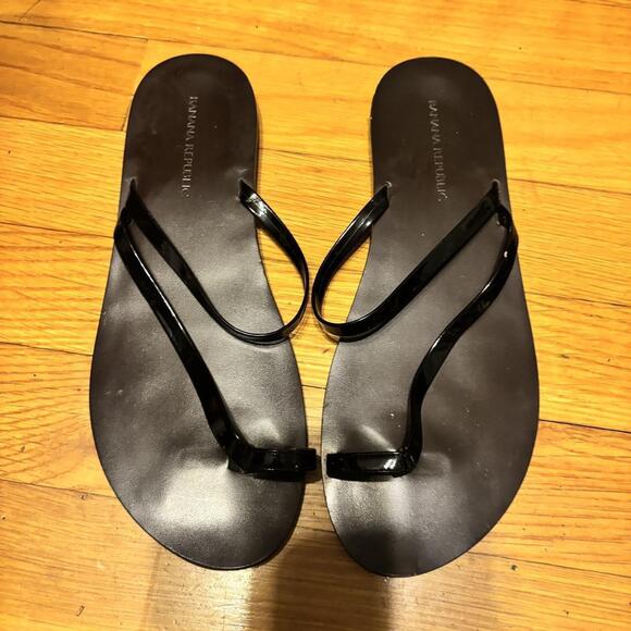 Black Banana Republic Flip Flops - Picture 1 of 2